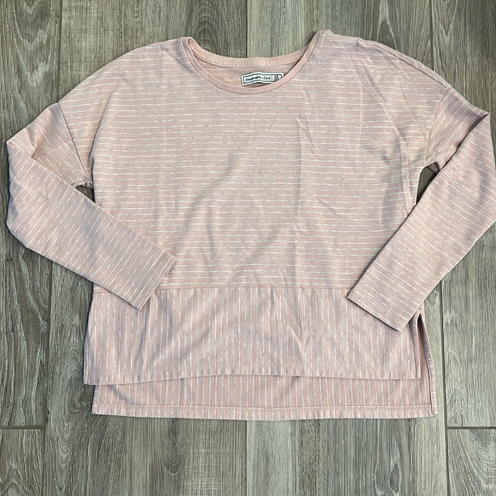 Abercrombie & Fitch Women’s Long sleeve Blush Pink Striped Top Size M